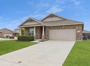 1061 Stanridge Ln, Van Alstyne, TX 75495