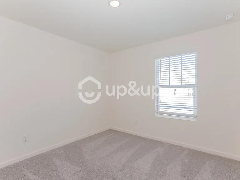 110 Rydal Way — Photo 12