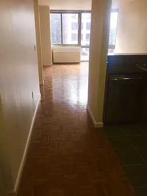 Rented by Chelsea Tower | media 1