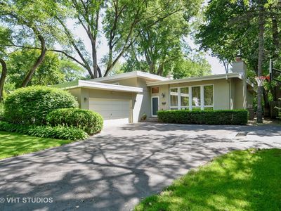 761 Strawberry Hill Dr, Glencoe, IL, 60022
