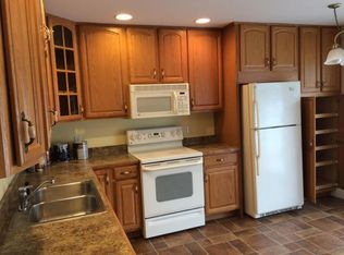 4 Leos Way, Alburgh, VT 05440