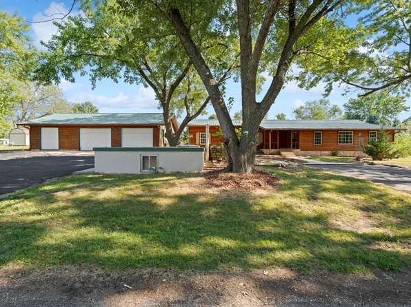 25440 S 605th Ln, Grove, OK 74344