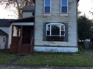 28 Monroe St, Lockport, NY 14094