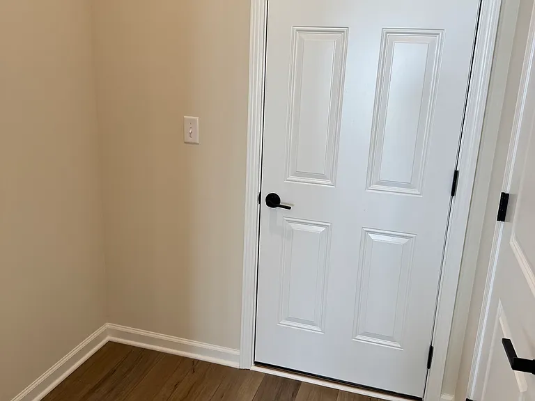 7304 Selah Ln — Photo 3
