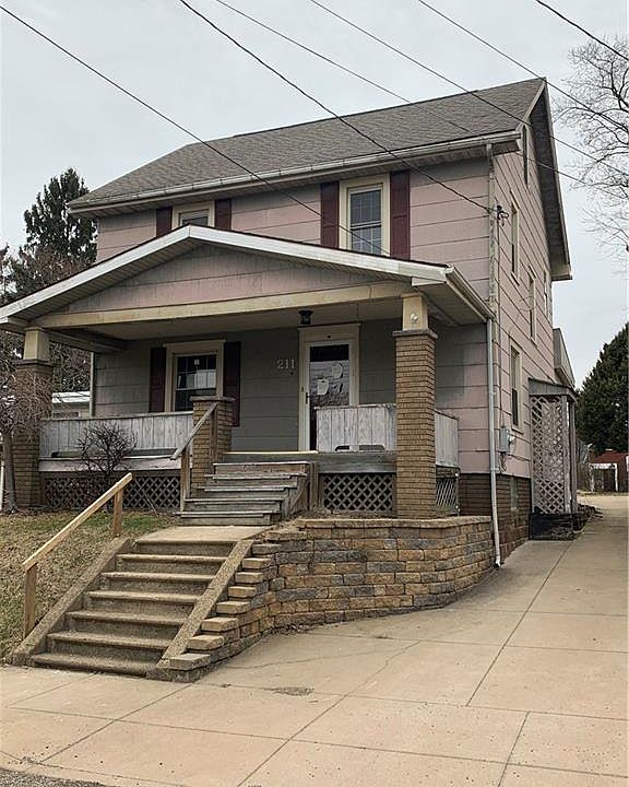 1st image of 211 Mercier St