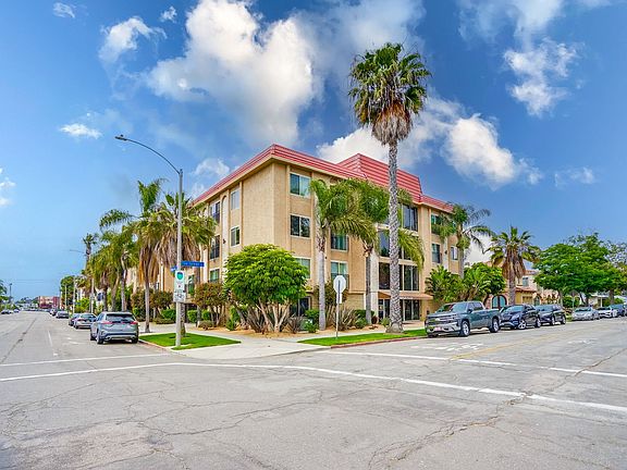 4th image of 5959 E Naples Plz Unit 106