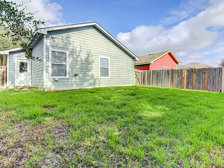 7505 Aspen Brook Dr — Photo 17