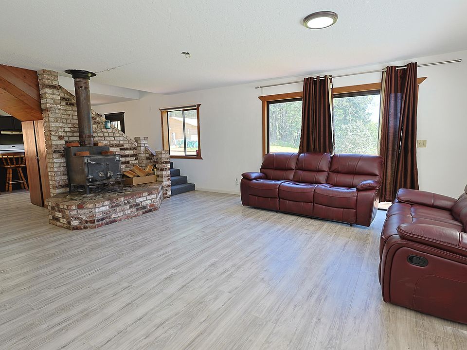 1st image of 611 95th St