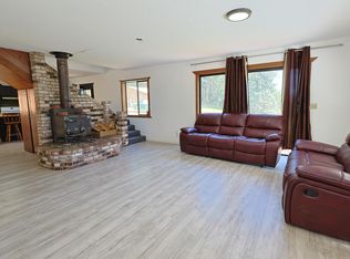 611 95th St, Mad River, CA 95552