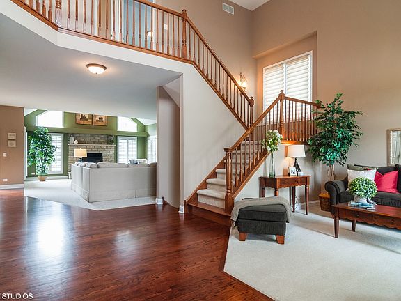 2nd image of 1274 Birchdale Ln