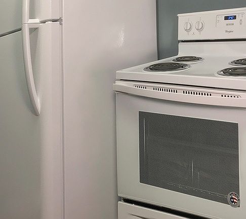 3rd image of 300 Forest Park Dr