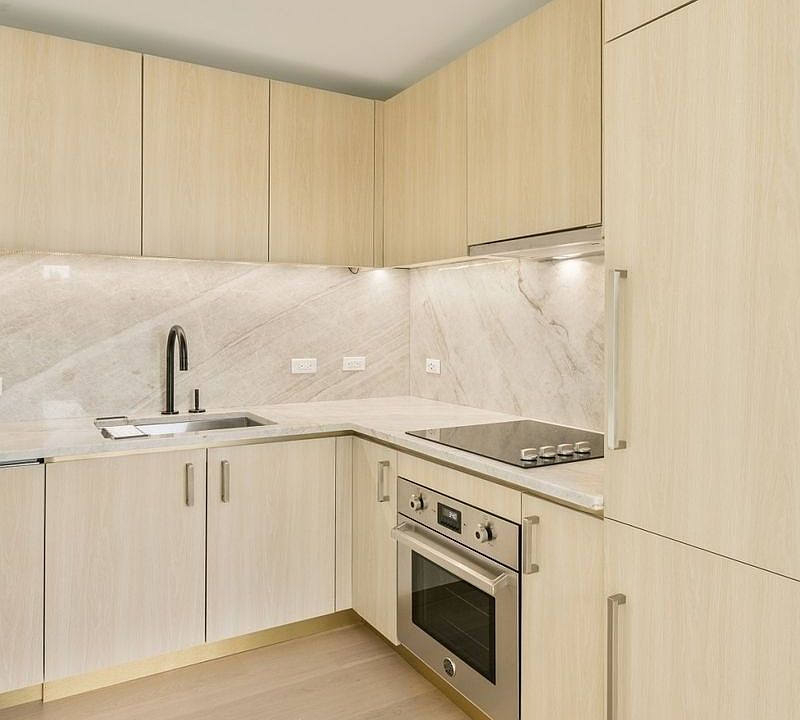 1st image of 250 W 19th St APT 2F