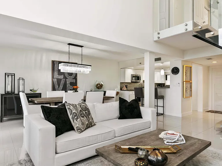 665 SE 21st Ave #104 — Photo 9