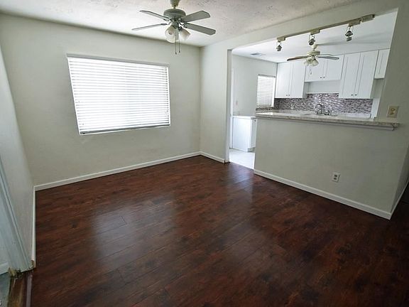 4th image of 27344 Oak Ct