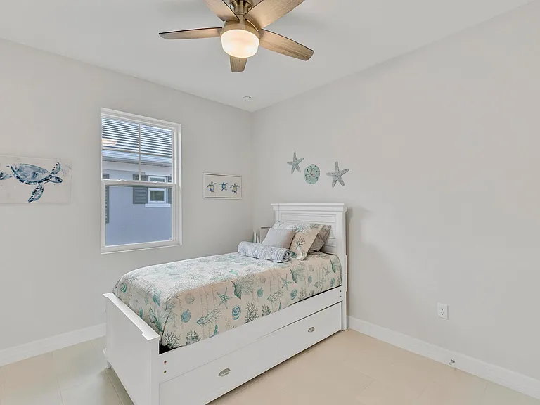 239 Indies Dr E #202 — Photo 8
