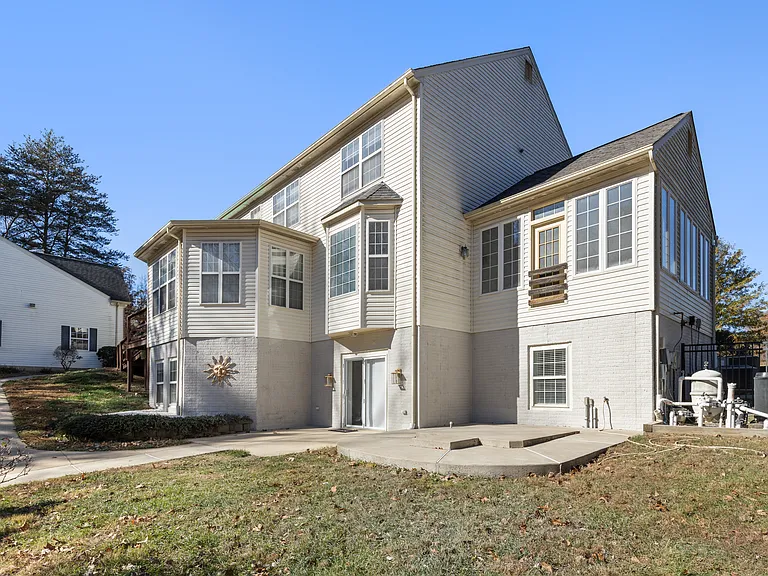 10401 Mount Vernon Dr — Photo 27