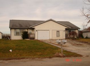 2560 N 4645th Rd, Somonauk, IL 60552