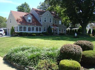 21 Monument St, Freehold, NJ 07728