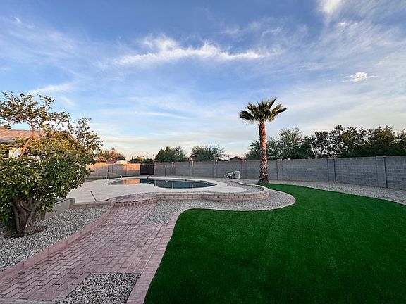5th image of 5626 S La Rosa Dr