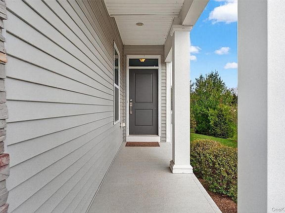 2nd image of 25 Hoffman Road