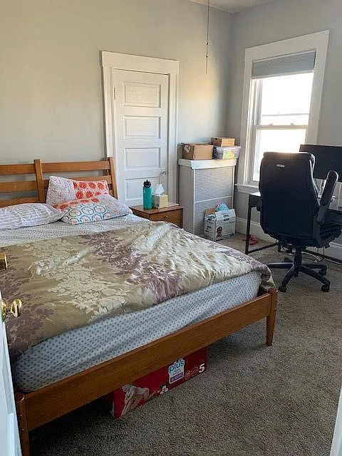 2 bed, 1.0 bath, 1300 sqft, $2,500 — Photo 3