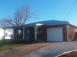 143 Layne St, Letart, WV 25253