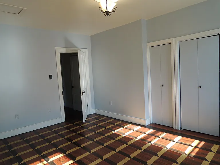 2nd bedroom, looking to hall