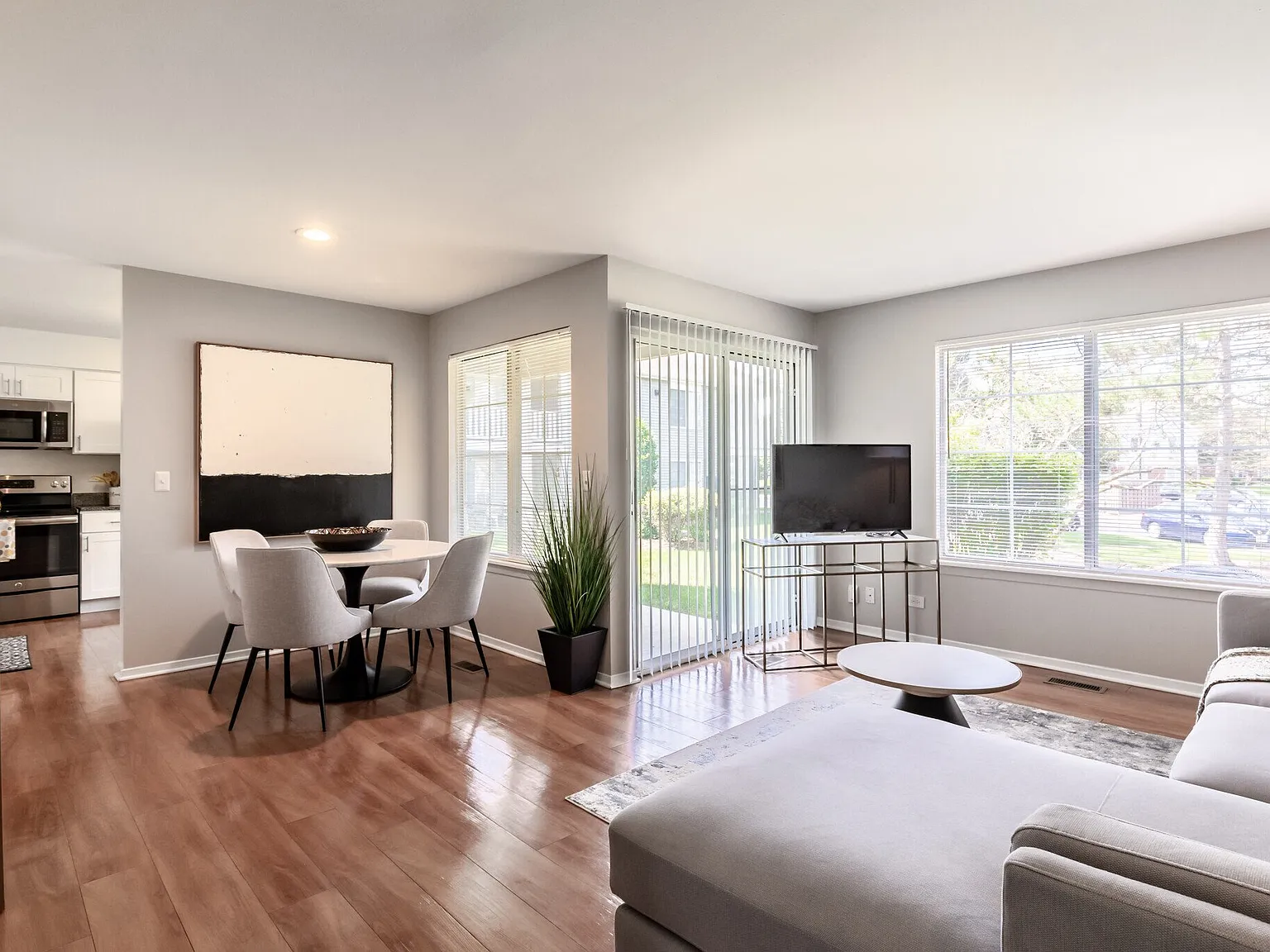 Savannah Trace Apartments — Photo 1