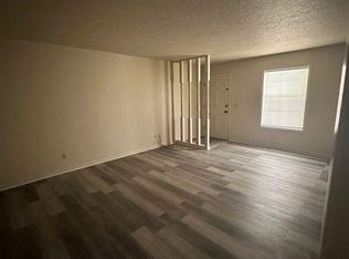 419 10th St S #10, Columbus, MS 39701