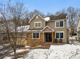 2420 S Ridge Plz, Hidden Valley, PA 15502