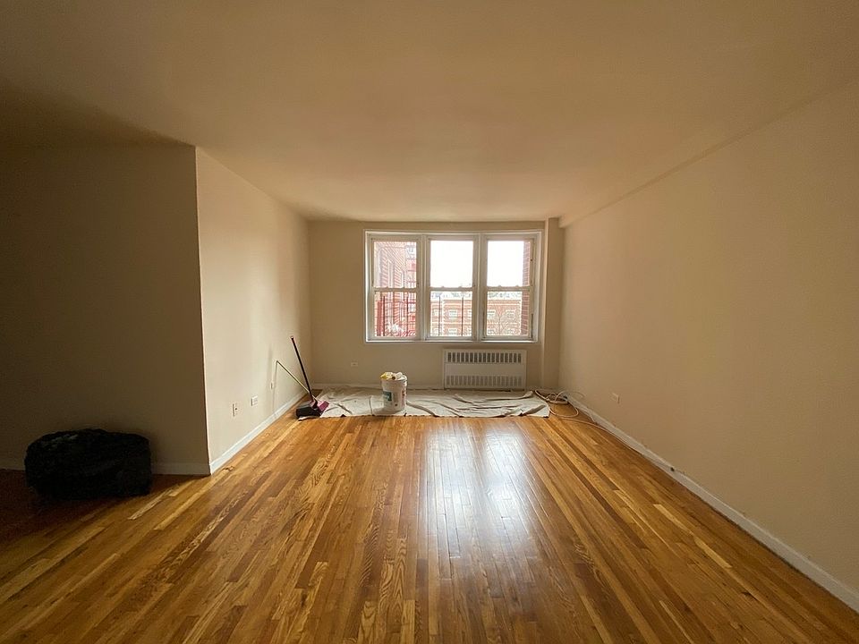 1st image of 33-25 Parsons Blvd #3