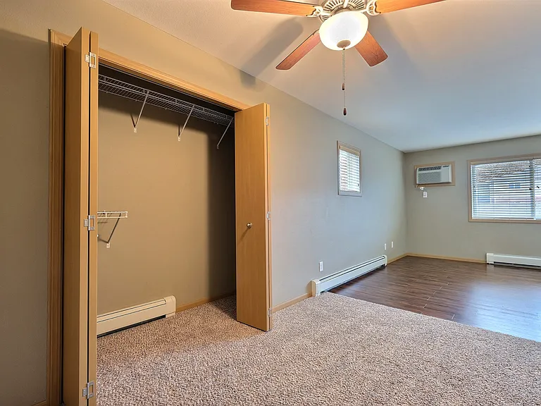 Fargo, ND Urban Plains Apartments | Studio