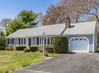 91 Victoria St, Barnstable, MA 02630