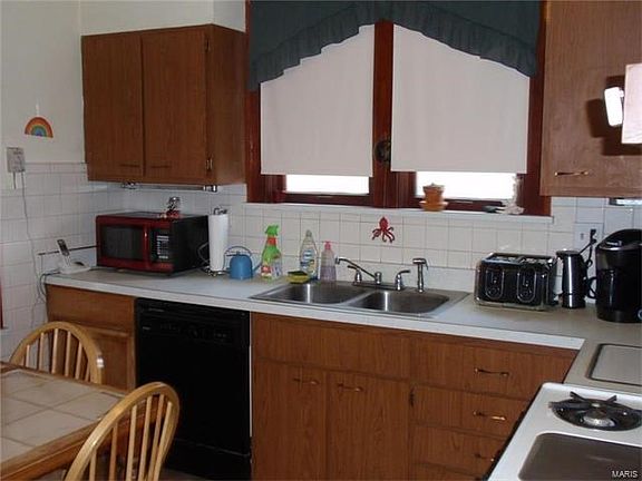 2nd image of 4919 Tiemann Ave
