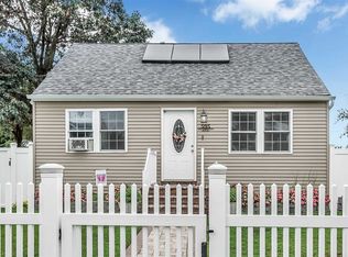 595 Pinelawn Ave, Copiague, NY 11726