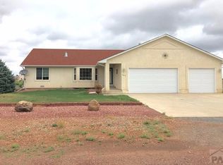 867 E Woodleaf Dr, Pueblo West, CO 81007