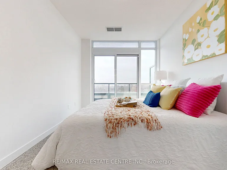1010 Dundas St E #Penthouse 12 — Photo 21
