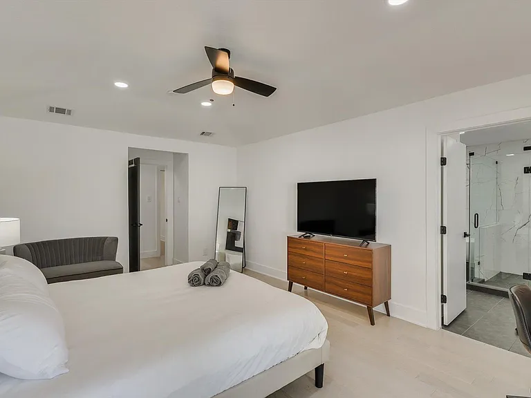 7414 Authon Dr — Photo 17