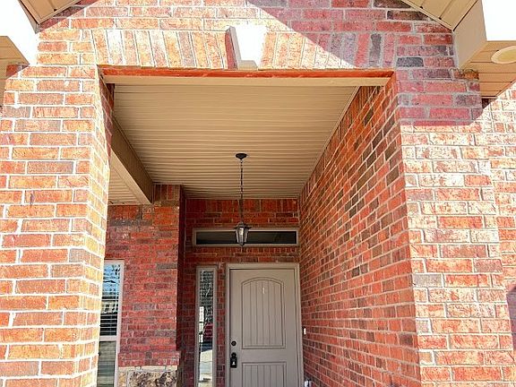 5th image of 3503 SW Brittany Rd