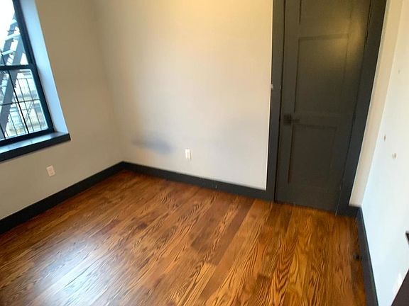 4th image of 703 Rogers Ave #4L