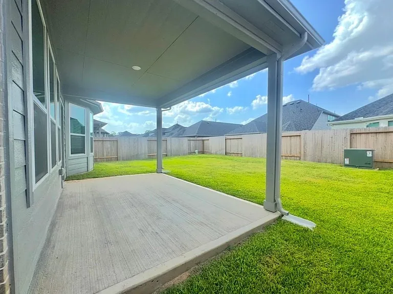 18106-18106 Zemira Ln — Photo 19