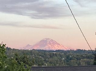 532 SW 3rd Pl, Renton, WA 98057