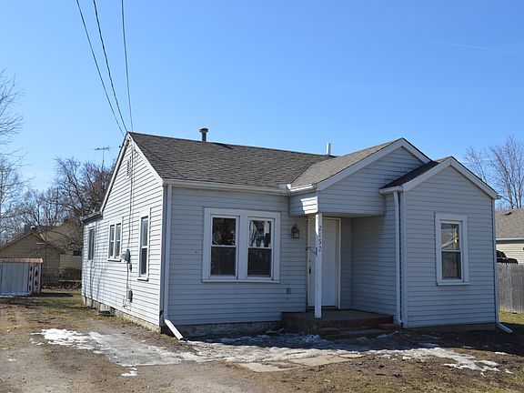 2nd image of 2152 Schumacher Ave