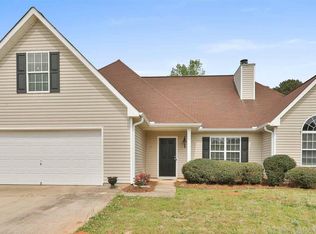 186 Calico Loop, Grantville, GA 30220