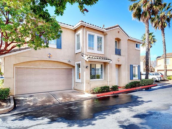 3rd image of 831 Las Palmas Way
