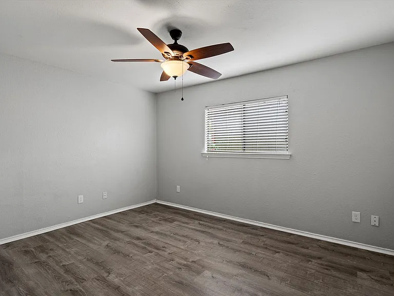 9901 Willers Way — Photo 18