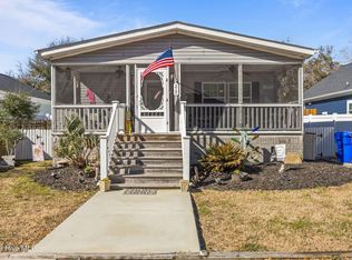 217 NE 75th St, Oak Island, NC 28465