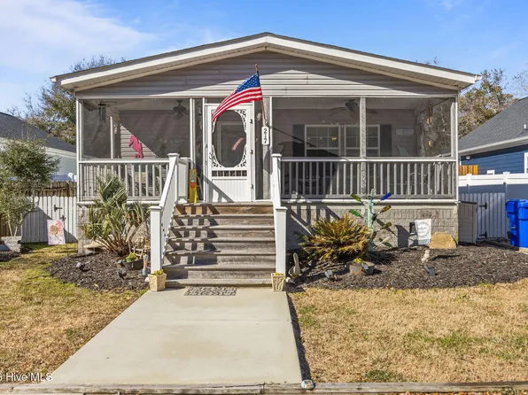 217 NE 75th Street, Oak Island, NC 28465