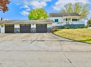 216 E Main St, New Alexandria, PA 15670