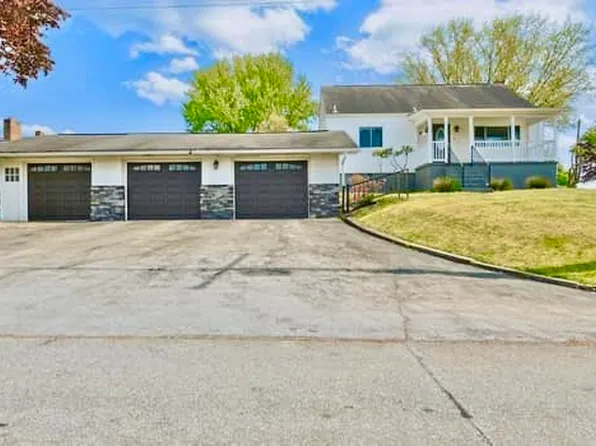 216 E Main St, New Alexandria, PA 15670